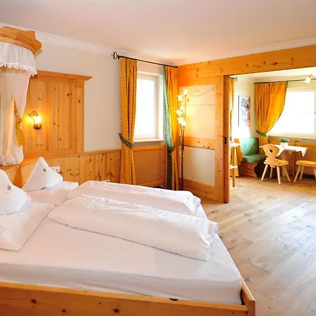 Tschögglbergerhof Hotel Jenesien