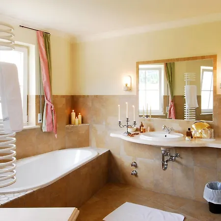 Tschögglbergerhof 3* Jenesien